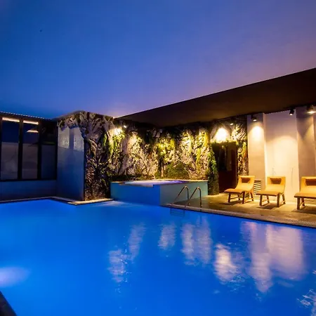 Kocibelli Pool &