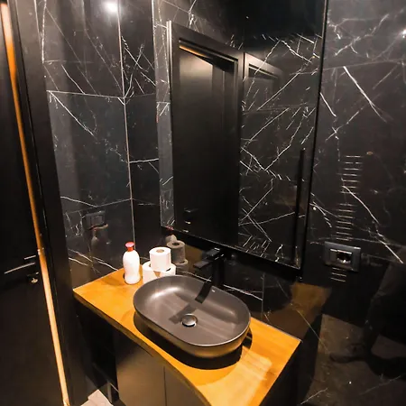 Szálloda Kocibelli Pool & Korça