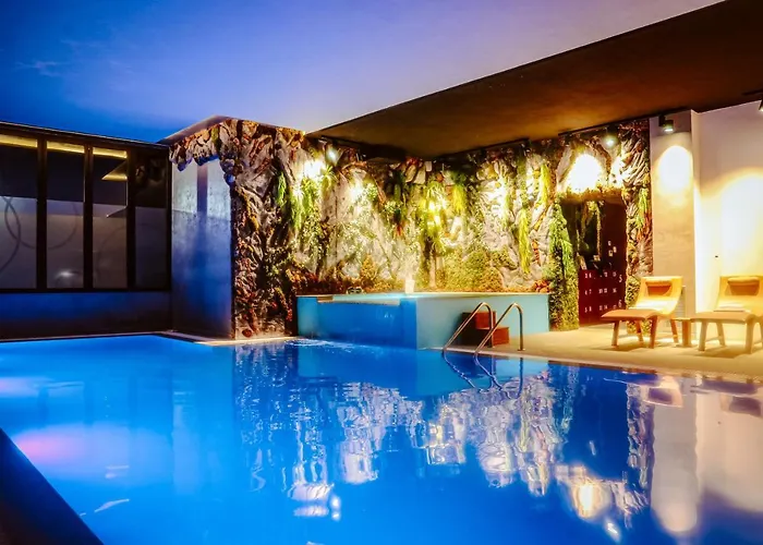 Hotel Kocibelli Pool &