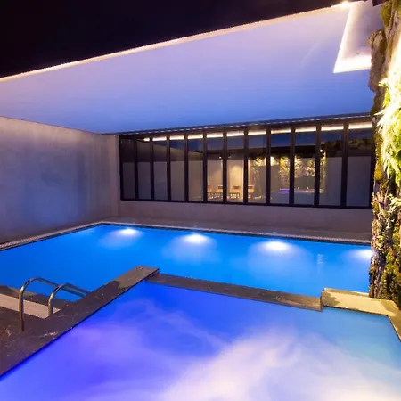 מלון Kocibelli Pool &