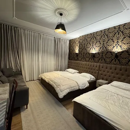 Kocibelli Pool & קורצ'ה