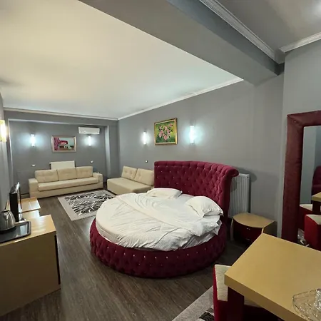 Otel Kocibelli Pool & 4*