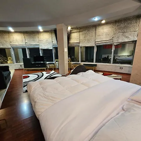 Kocibelli Pool & Otel 4*
