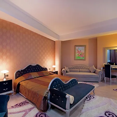 Otel Kocibelli Pool &