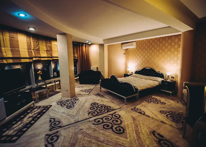 Kocibelli Pool & Hotel 4*